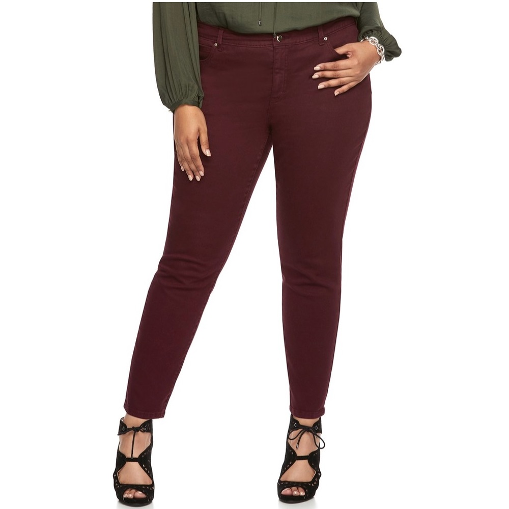 NWT Jennifer Lopez Skinny Jeans Size 24W
